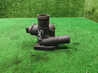 фланец (тройник) системы охлаждения Volkswagen Vento 1 поколение 1995, 1.6 л., бензин, МКПП, седан