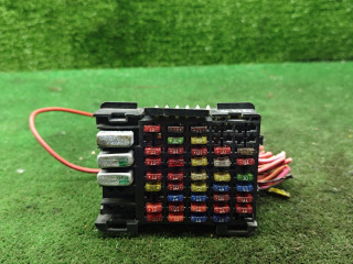 блок предохранителей Opel Sintra 1 поколение 1998, 2.2 л., Y 22 DTH, дизель, МКПП, минивэн