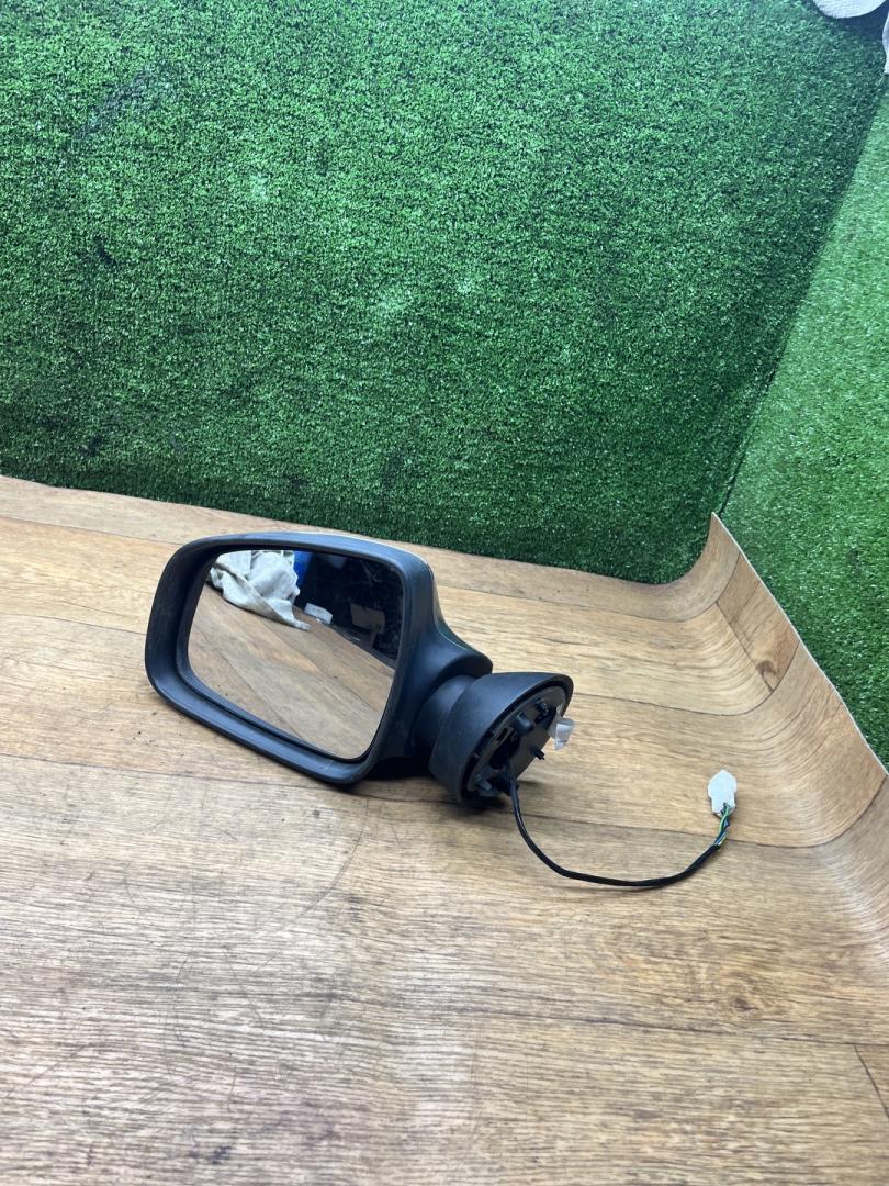 зеркало наружное левое Renault Duster 1 поколение 2014, 2.0 л., F4R 400, бензин, МКПП, внедорожник 5 дв., полный привод, E9024363 - фото №1