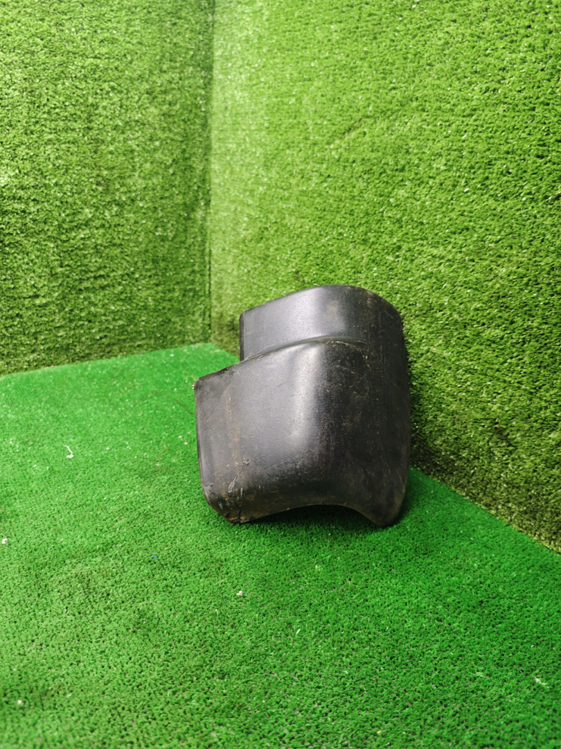 бампер задний Ford Transit 4 поколение 1991, 2.5 л., дизель, МКПП, микроавтобус - фото №1