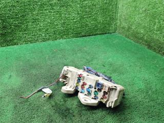 блок предохранителей Mazda 626 GF 1998, 2.0 л., бензин, МКПП, хетчбэк 5 дв.