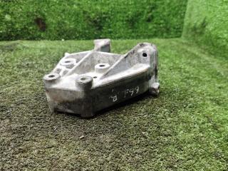 кронштейн двигателя Renault Laguna 1 поколение 1998, 1.8 л., бензин, МКПП, хетчбэк 5 дв.