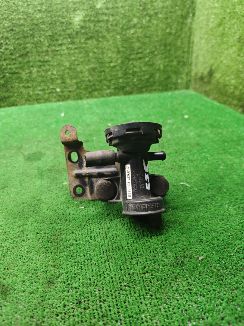 электромагнитный клапан Volkswagen Vento 1 поколение 1995, 1.6 л., бензин, МКПП, седан, 023906283, ZSB037133515B - фото №1