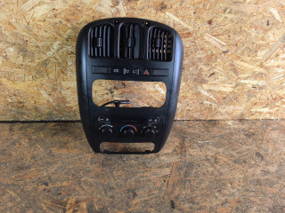 блок управления печки / климат-контроля Chrysler Voyager 4 поколение 2002, 2.4 л., бензин, МКПП, минивэн