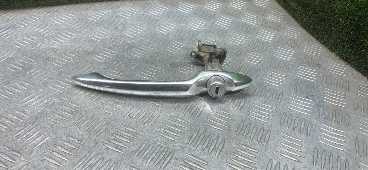 ручка наружная Alfa Romeo 156 1 поколение 1999, 2.0 л., бензин, МКПП, седан - фото №1