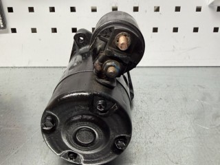 стартер Suzuki Baleno 1 поколение 2000, 1.3 л., бензин, 0986014371, 0986016451, 111310, CST40114AS, DRS3043, 028000990, 0280009900, 0280009901, 0280009902, 1280000600, 128000286, 1280002860, 1280002861, 128000621, 1280006210, 1280006211, 1280006212, 2280005480, 2280007160, 4280001570, JS512, 8EA011610831, STM0512BA, STN0512XY, LRS01311, LRS722, M000T84781, M002T30381, M002T46081, M002T46081ZE, M003T33781, M003T33781ZC, M003T33785, M003T33871, M003T41881, M003T44281, M0T84781, M2T30381, M2T41381, M2T46081, M2T46081ZE, M3T33781, M3T33781ZC, M3T33785, M3T33871, M3T41881, M3T44281, STM0512RB, STN0512RB, 20500722, 3100082631, 3110060B50, 3110060B51, 3110060B52, 3110060G10, 3110060G11, 3110062030, 3110064G00, 3110079F00, 3110080E00, 3110082010, 3110082011, 3110082016, 3110082030, 3110082031, 31100820D0, 31100820D1, 3110082230, 3110082330, 3110082610, 3110082611, 3110082612, 3110082631, 3110082632, 31100826A0, 31100826A1, 31100826D2, 3110083E00, 3110086130, 3110092330, 31100M70F00, 31100M79F00, 31100M82011, 31100M82020, 31100M82021, 311079F00, STR3003, STR3083, STR3585, 438459, 458318, 458319
