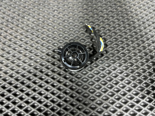 динамик двери Porsche Macan GTS 1 поколение [2-й рестайлинг] 95B 2022, 2.9 л., DGR, бензин, АКПП, внедорожник 5 дв., 7PP035411D