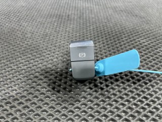 кнопка ручного тормоза (ручника) Audi S8 D4 2013, 4.0 л., CGTA, бензин, АКПП, седан, 4H1927225C