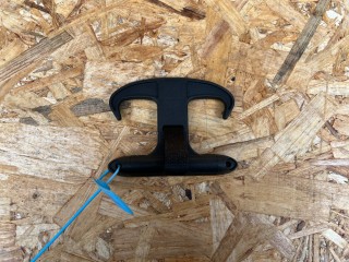 крючок для одежды Audi A8 D4/4H [рестайлинг] 2013, 4.0 л., CEUA, бензин, АКПП, седан, 6Y5867615C