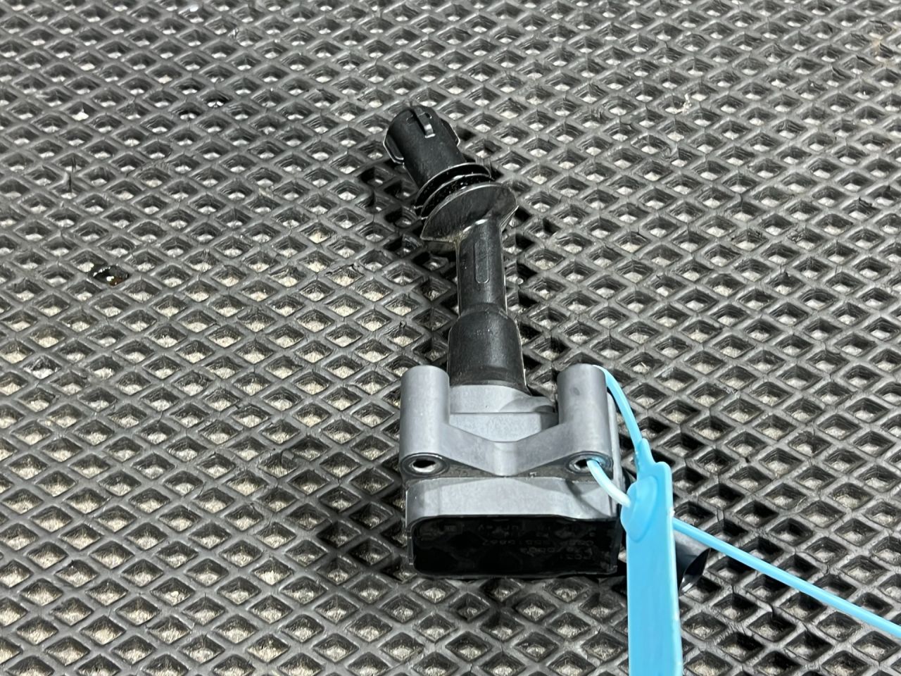 катушка зажигания Buick Envista 1 поколение 2024, 1.2 л., бензин, АКПП, внедорожник 5 дв., 77870004 - фото №1