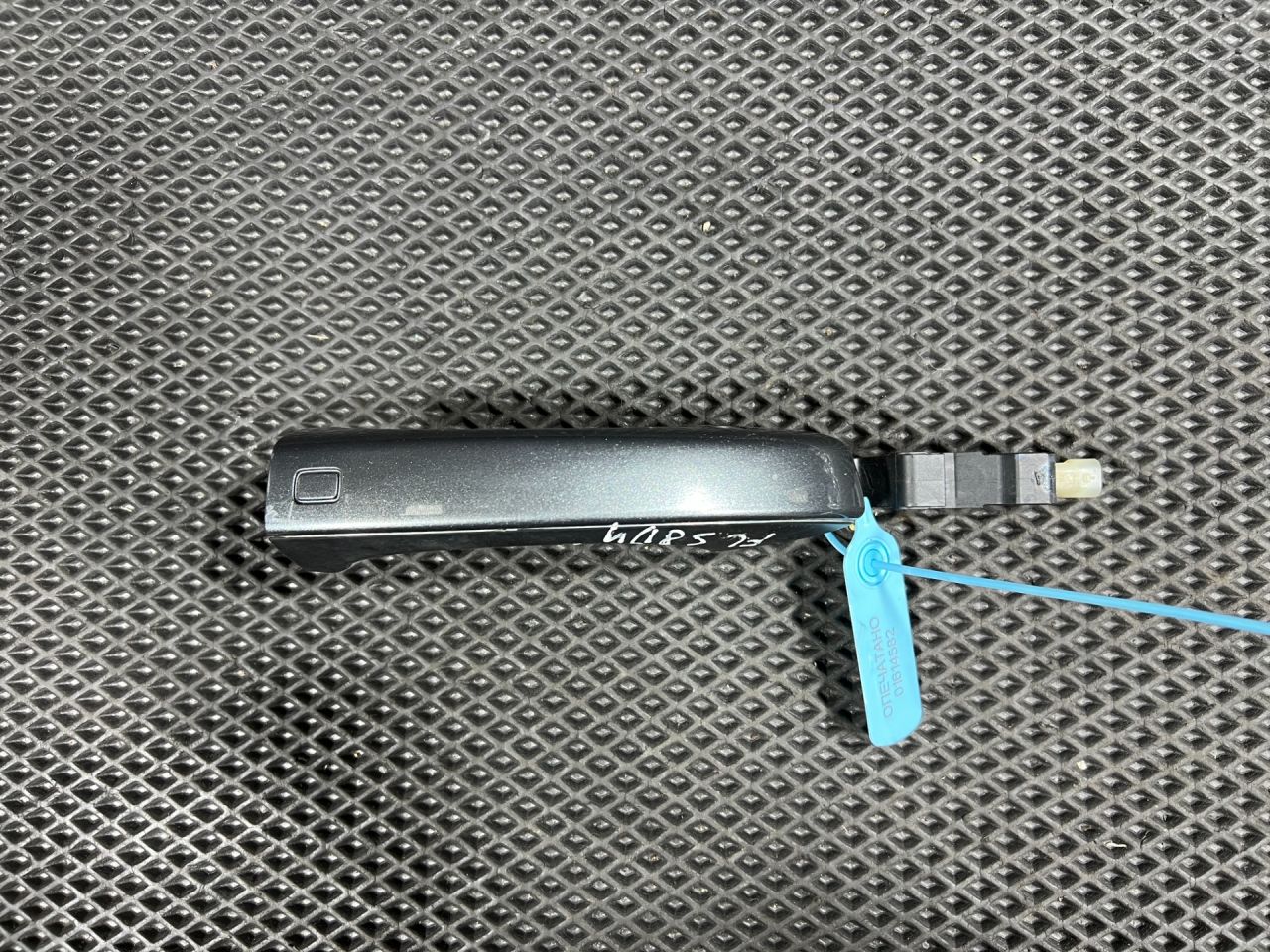 ручка наружная Audi S8 D4 2013, 4.0 л., CGTA, бензин, АКПП, седан, 4H0837205B - фото №1