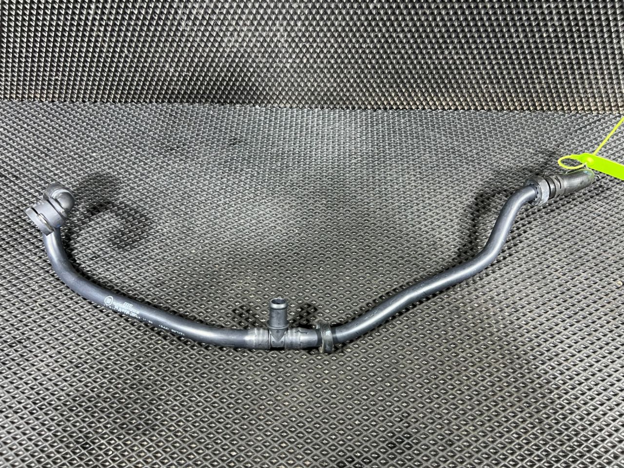 патрубок (трубопровод, шланг) Audi A8 D5 2018, 3.0 л., АКПП, седан, 4N1819316A - фото №1