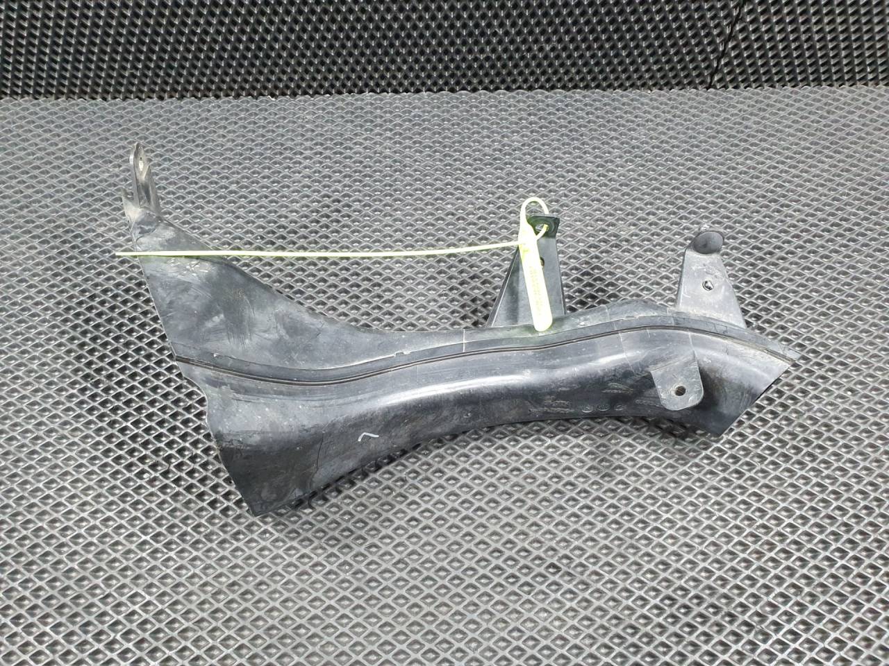 воздуховод Jaguar XE 1 поколение X760 2016, 2.0 л., 204PT, бензин, АКПП, седан, GX732D209AE, T2H15114, T4N7911 - фото №1