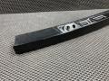 накладка подсветки номера Land Rover Discovery 5 поколение L462 2018, 2.0 л., 204PT, бензин, АКПП, внедорожник 5 дв., HY3240406B, LR083124, HY3240406BA - фото №3