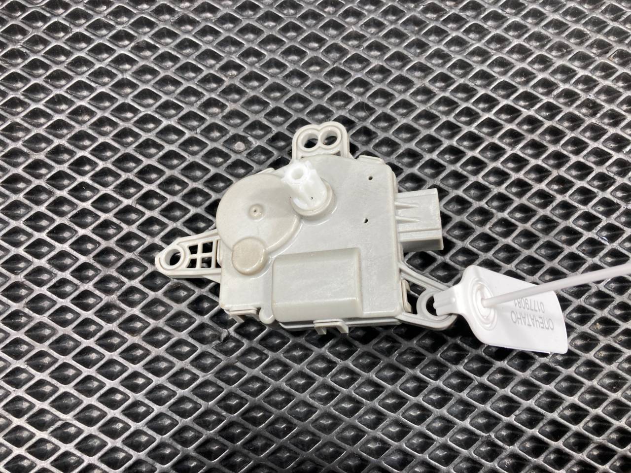 моторчик заслонки печки Kia K5 3 поколение 2020, 1.6 л., G4FP, бензин, АКПП, EA1F1-DN8AB02 - фото №1