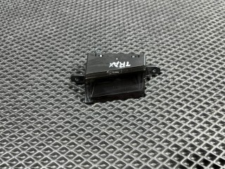 проектор Chevrolet Trax 2 поколение 2024, 1.2 л., бензин, АКПП, внедорожник 5 дв., передний привод, 84856592, 84761657