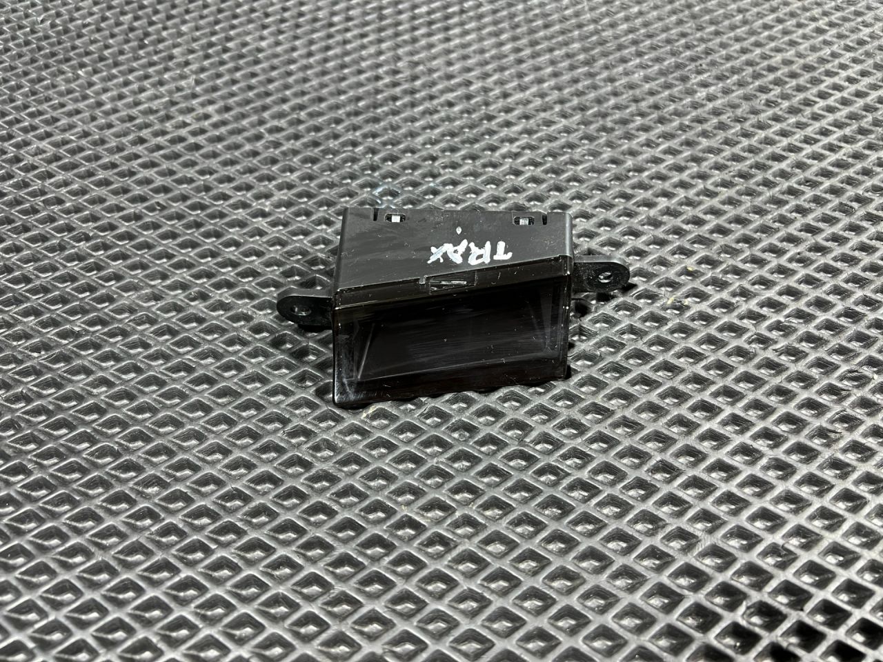 проектор Chevrolet Trax 2 поколение 2024, 1.2 л., бензин, АКПП, внедорожник 5 дв., передний привод, 84856592, 84761657 - фото №1