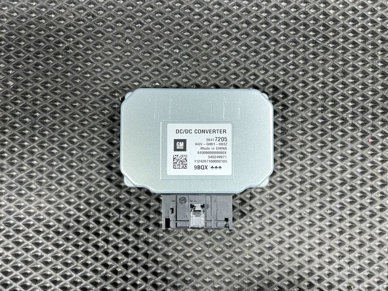 Преобразователь напряжения Chevrolet Trax 2 поколение 2024, 1.2 л., LIH, бензин, АКПП, внедорожник 5 дв., передний привод, 545249971, 42748751 - фото №1