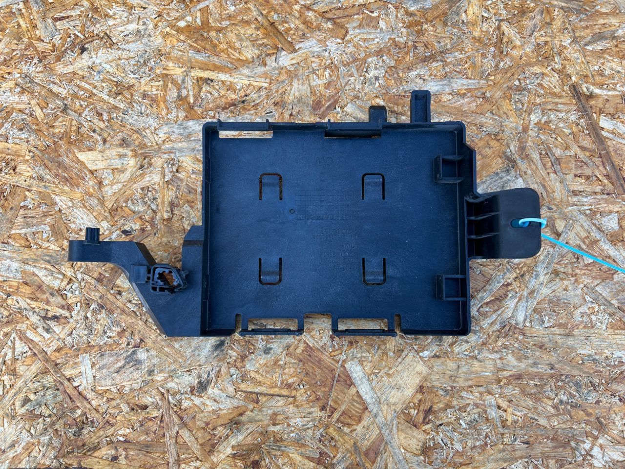 блок управления двигателем Chevrolet Trax 2 поколение 2024, 1.2 л., бензин, АКПП, внедорожник 5 дв., передний привод, 42766893, 42726221, 42744150 - фото №1