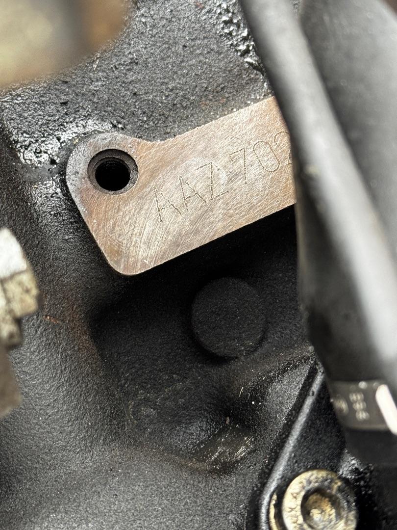 двигатель Volkswagen Transporter T4 1997, 1.9 л., AAZ, дизель, AAZ - фото №1