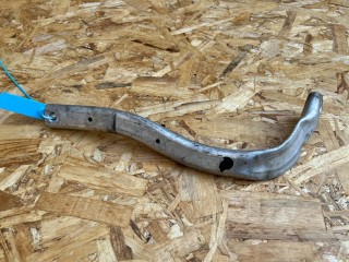 крепление ( кронштейн ) крыла Audi A8 D4/4H [рестайлинг] 2013, 4.0 л., CEUA, бензин, АКПП, седан, 4H0821260C