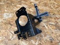 крепление аккумулятора Nissan Rogue T33 2023, 1.5 л., KR15, бензин, АКПП, внедорожник 5 дв., передний привод, 64866-6RA0A, 64866-6RA0B - фото №5