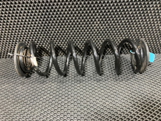 пружина задняя Volkswagen Taos 1 поколение 2021, 1.5 л., DNKA, бензин, АКПП, внедорожник 5 дв., 5QM512297A, 5QM512149