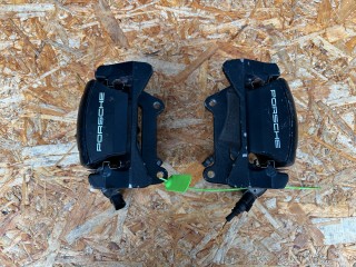 суппорт задний левый Porsche Macan 1 поколение 2018, 3.0 л., бензин, АКПП, седан, 4G0615403A, 4G0615404A, 4G6NDE, 4G5NDE