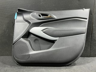 обшивка двери передняя правая Chevrolet Trax 2 поколение 2024, 1.2 л., LIH, бензин, АКПП, внедорожник 5 дв., передний привод, 84629910, 42851046, 42843272, 42851034, 42890422, 42914487