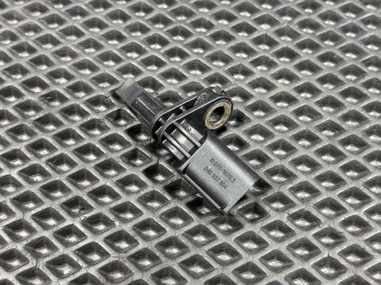 датчик ABS Volkswagen Passat CC 1 поколение 2011, 2.0 л., CCZB, бензин, купе, 7H0927804, 10.0711-5070.3 - фото №1