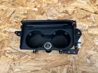 подстаканник Audi A8 D4/4H [рестайлинг] 2013, 4.0 л., CEUA, бензин, АКПП, седан, 4H1858601C