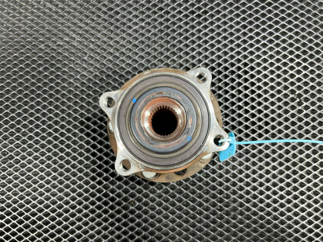 ступица передняя правая Kia Sorento 4 поколение 2023, 2.5 л., бензин, АКПП, внедорожник 5 дв., передний привод, 51750S1000 - фото №1