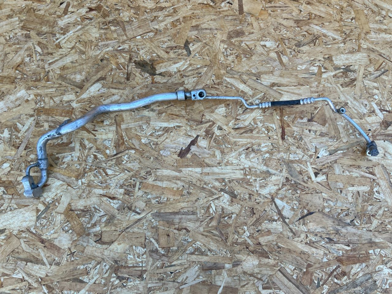 трубка кондиционера BMW 7 серия G11/G12 2017, 3.0 л., B57 D30 A, дизель, АКПП, седан, 9324800, 64539324800 - фото №1