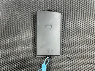 крышка блока предохранителей Volkswagen Taos 1 поколение 2023, 1.5 л., DNKA, бензин, АКПП, внедорожник 5 дв., передний привод, 5Q0937132B