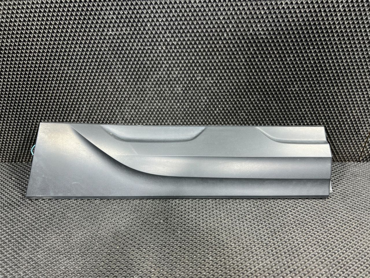 молдинг двери задней левой Volkswagen Taos 1 поколение 2023, 1.5 л., DNKA, бензин, АКПП, внедорожник 5 дв., передний привод, 2GJ854949A - фото №1