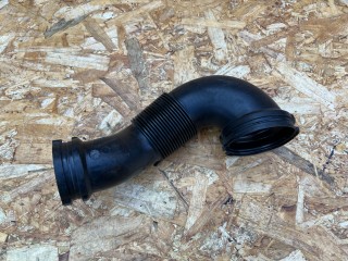 патрубок воздушного фильтра Audi A6 C8 2022, 3.0 л., бензин, АКПП, седан, 06M129616B