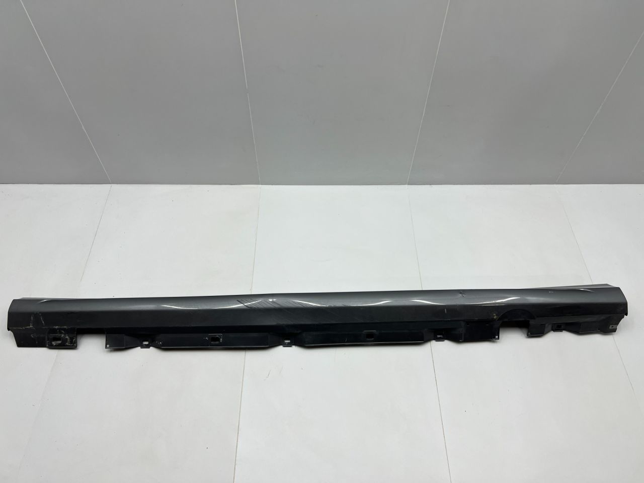 накладка на порог Mercedes-Benz A-Класс W177/V177 2020, 2.0 л., бензин, A1776901701, A1776904301 - фото №1