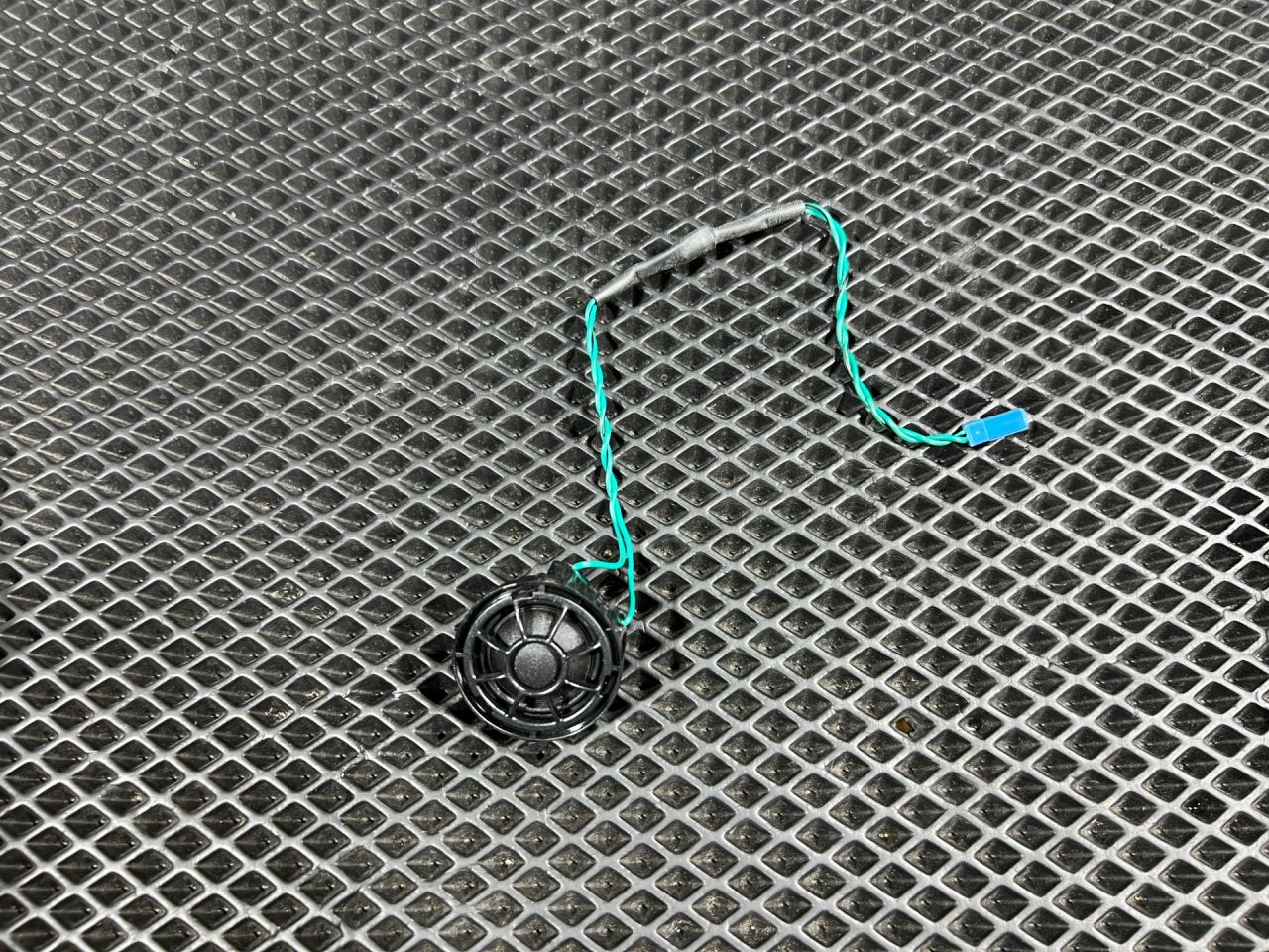 динамик высокочастотный (пищалка) BMW 7 серия G11/G12 2017, 3.0 л., B57 D30 A, дизель, АКПП, седан, 65139354083 - фото №1