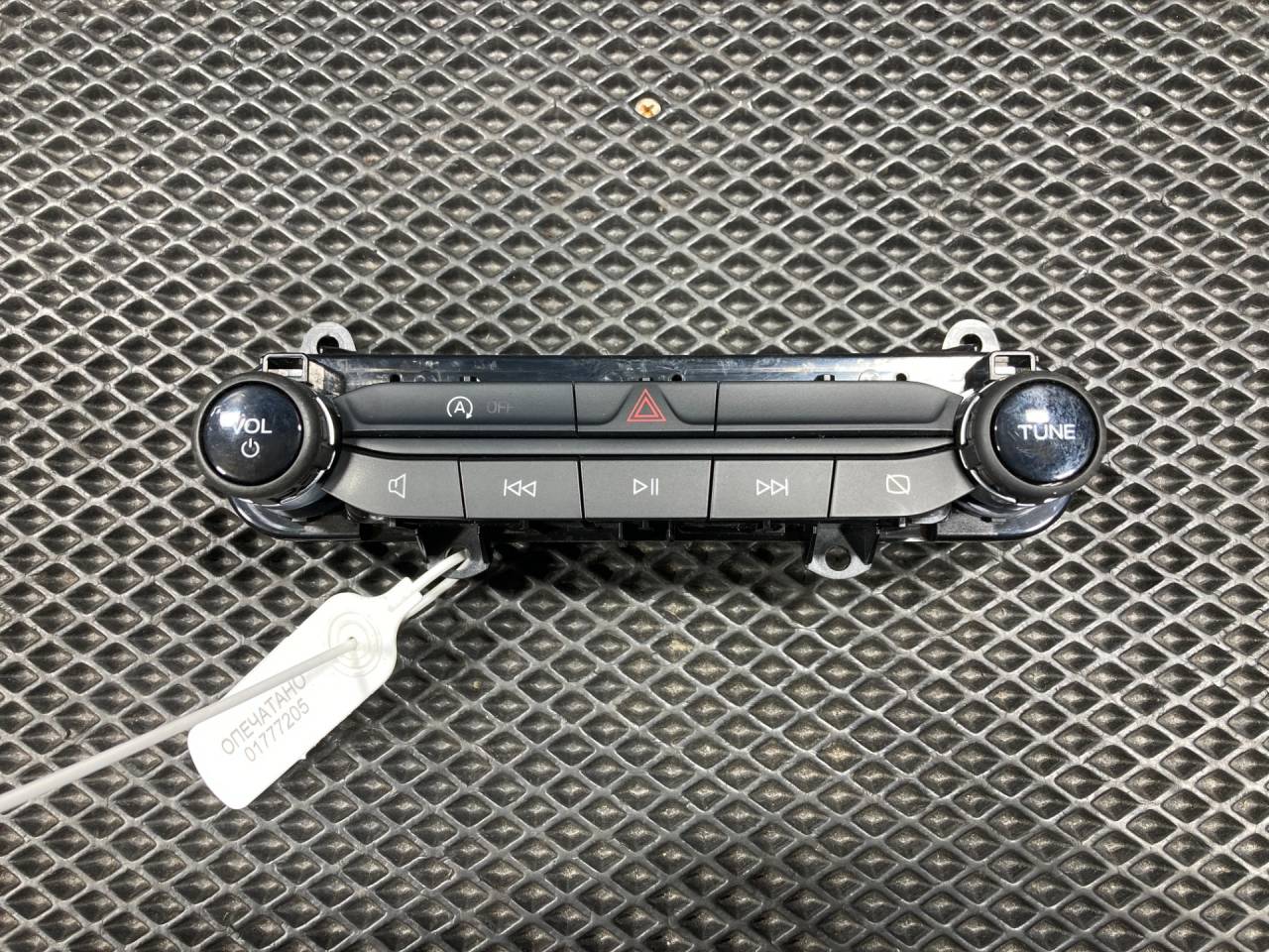 блок управления мультимедия Ford Bronco Sport 1 поколение 2020, 1.5 л., бензин, АКПП, внедорожник 5 дв., M1PT18K811AD - фото №1