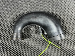 патрубок воздушного фильтра BMW 7 серия G11/G12 2017, 4.4 л., бензин, АКПП, седан, 13718613154