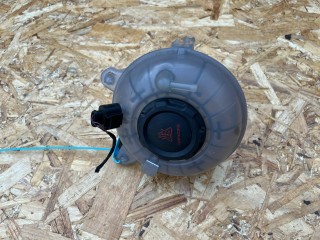 бачок расширительный Volkswagen Tiguan 2 поколение [рестайлинг] 2024, 2.0 л., DTEA, бензин, АКПП, внедорожник 5 дв., полный привод, 5QM121407E