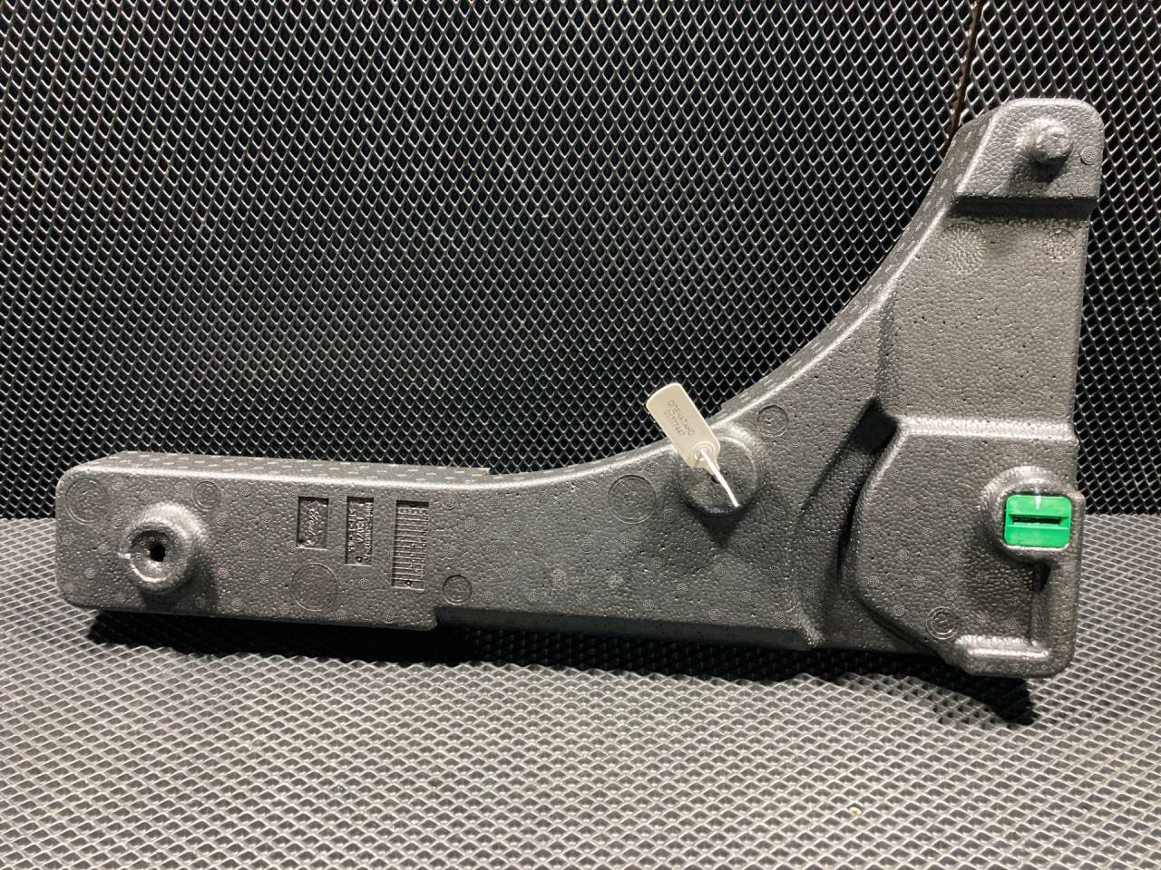 пенопласт багажного отделения Ford Bronco Sport 1 поколение 2020, 1.5 л., бензин, АКПП, внедорожник 5 дв., M1PB-S310B17-A - фото №1