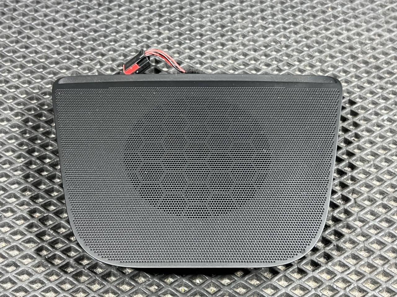 Накладка (сетка) динамика Jaguar XF X260 2016, 3.0 л., AJ 126, бензин, GX6314D375AA, T2H4232PVJ - фото №1