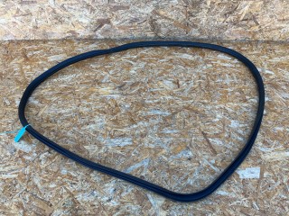 уплотнитель двери Chevrolet Trax 2 поколение 2023, 1.2 л., бензин, АКПП, внедорожник 5 дв., 42708691