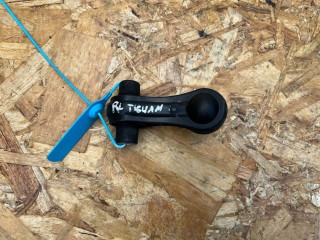 стойка стабилизатора Volkswagen Tiguan 2 поколение [рестайлинг] 2024, 2.0 л., DTEA, бензин, АКПП, внедорожник 5 дв., полный привод, 5WA505465B