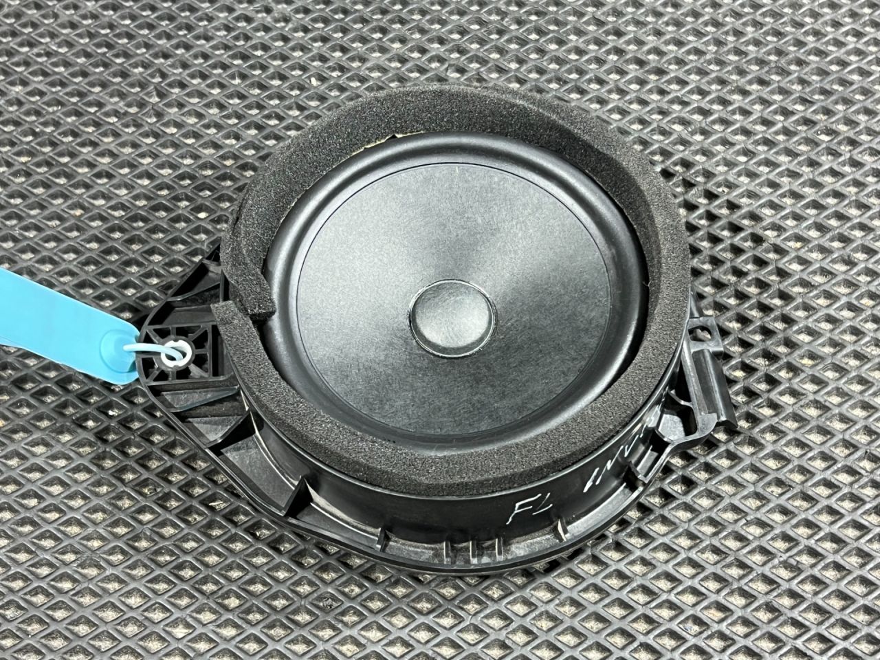 динамик двери Buick Envista 1 поколение 2024, 1.2 л., бензин, АКПП, внедорожник 5 дв., 42740081, 42740081 - фото №1