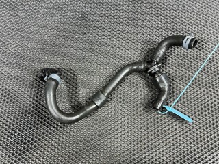 патрубок (трубопровод, шланг) Volkswagen Taos 1 поколение 2023, 1.5 л., DNKA, бензин, АКПП, внедорожник 5 дв., передний привод, 5QM122157AJ