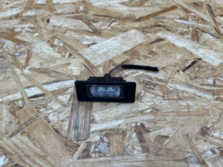 подсветка номера Audi Q7 4M 2017, 3.0 л., CREC, бензин, АКПП, внедорожник 5 дв., 4G0943021