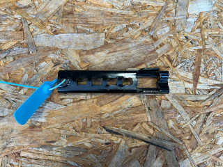 механизм регулировки высоты ремня безопасности Porsche Macan GTS 1 поколение [2-й рестайлинг] 95B 2022, 2.9 л., DGR, бензин, АКПП, внедорожник 5 дв., 3C8857819