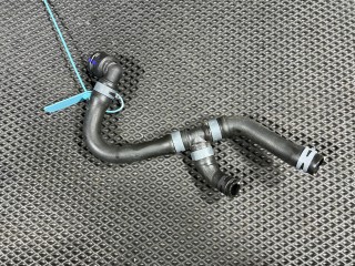 патрубок (трубопровод, шланг) Volkswagen Taos 1 поколение 2023, 1.5 л., DNKA, бензин, АКПП, внедорожник 5 дв., передний привод, 5QM122073R